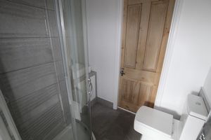 Jack & Jill Ensuite - click for photo gallery